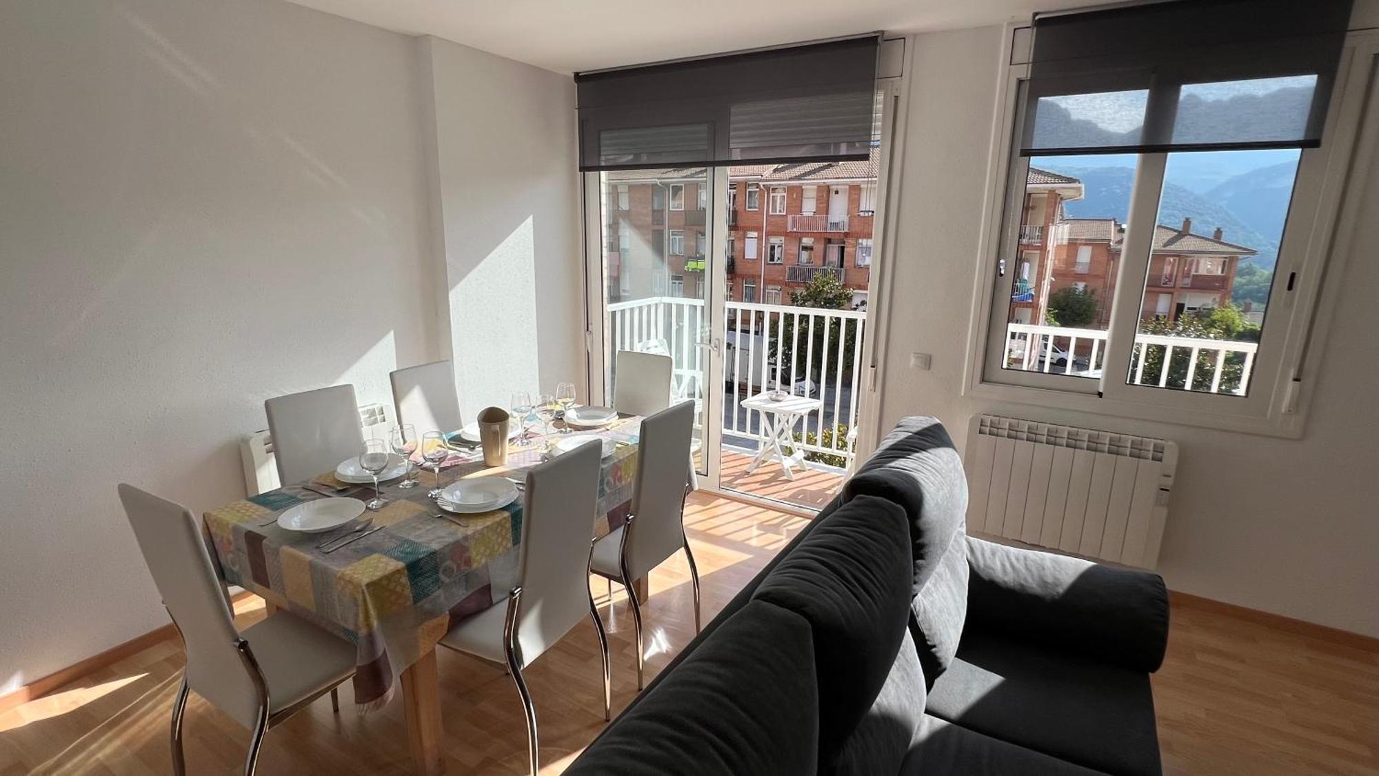 Apartament Acollidor Al Bergueda 6P Sant Jordi de Cercs Bagian luar foto