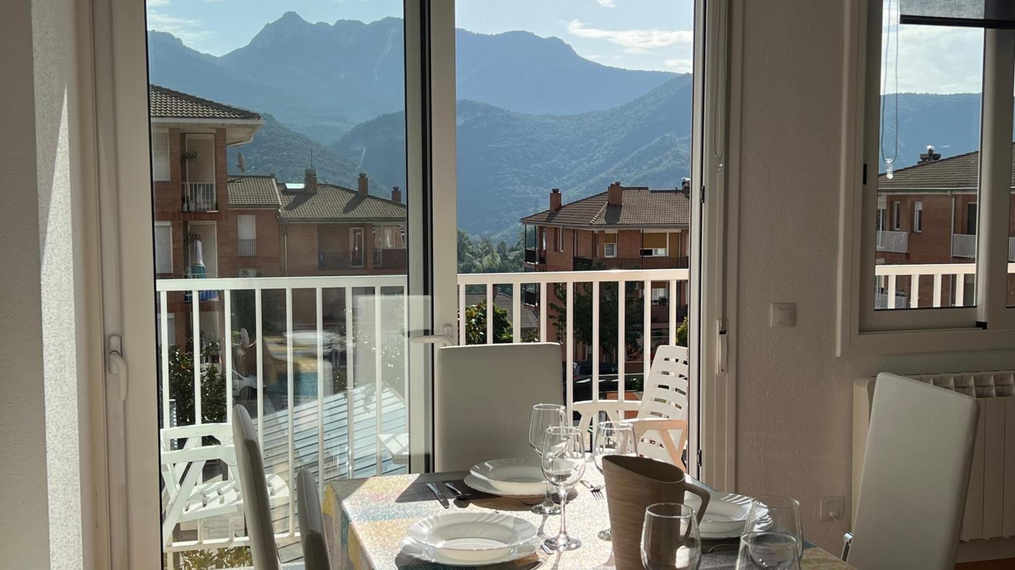 Apartament Acollidor Al Bergueda 6P Sant Jordi de Cercs Bagian luar foto